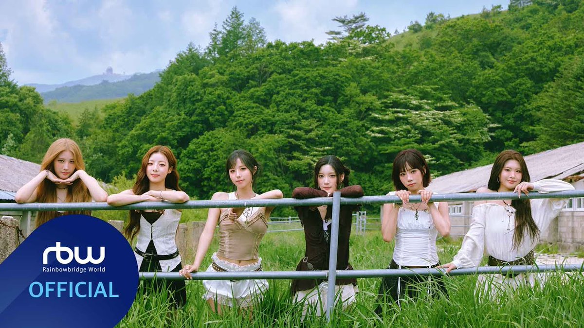 1 year ago today, PURPLE KISS released their 2nd Single Album ‘I Miss My...’ with title track ‘DOREMI’