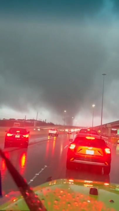 Video shows the tornado that touched down on San Antonio's Northwest Side early this morning. The National Weather Service says it touched down just before 8 a.m. near Shavano Park, leaving damage in its path. MORE INFO: