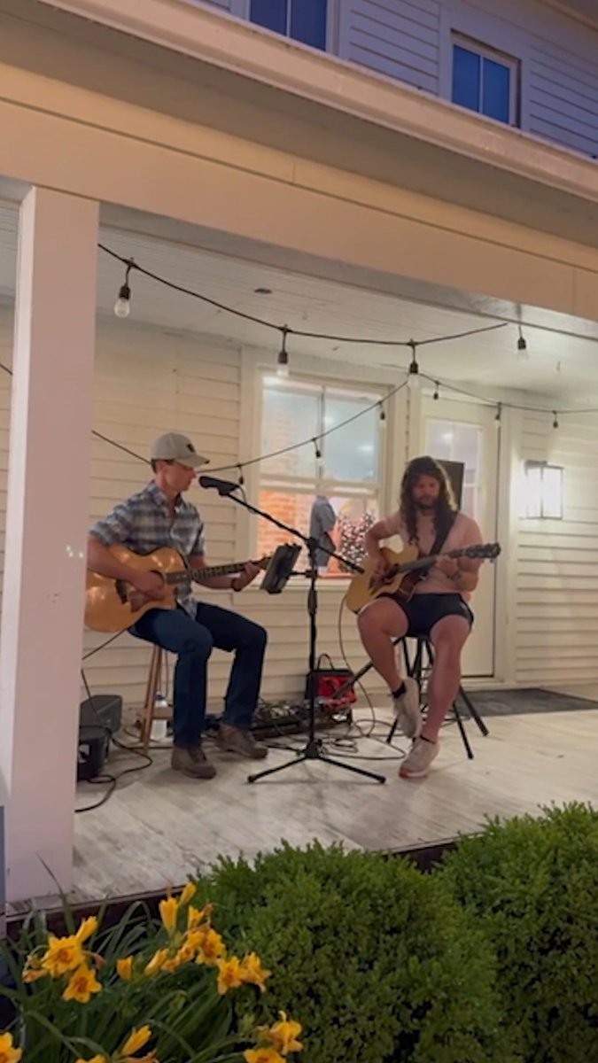 Ended up jamming in Cumming on a Friday night recently.
