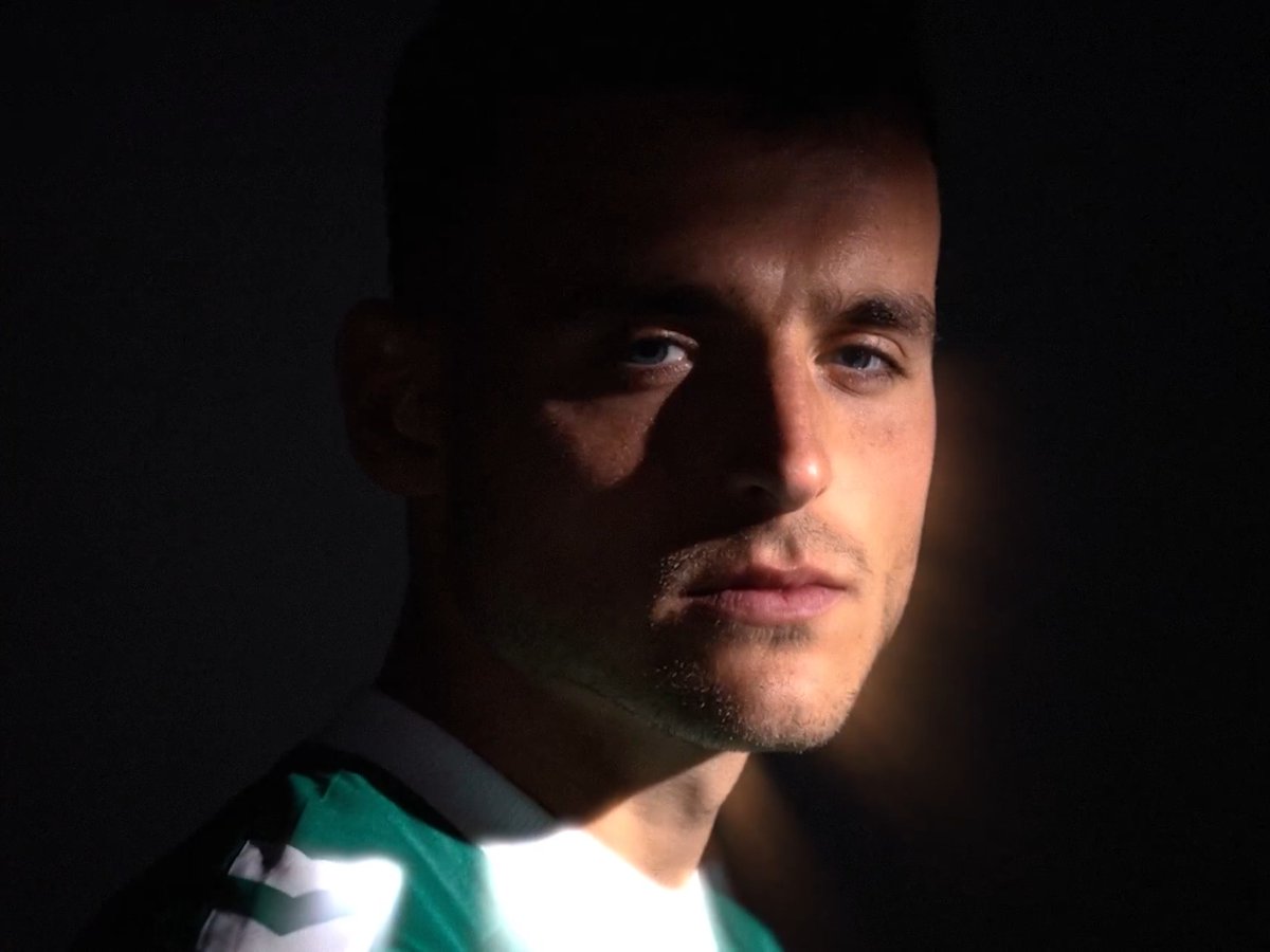 🆕 Mercato 26/27. Numéro 14. Prénom : Àron. Nom : Csongvai. 💚
