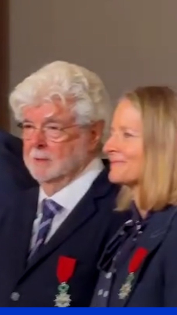 🎦 George Lucas, Jodie Foster et Claude Lelouch... Ils ont reçu la Légion d'honneur à l'Élysée de la part d'Emmanuel Macron