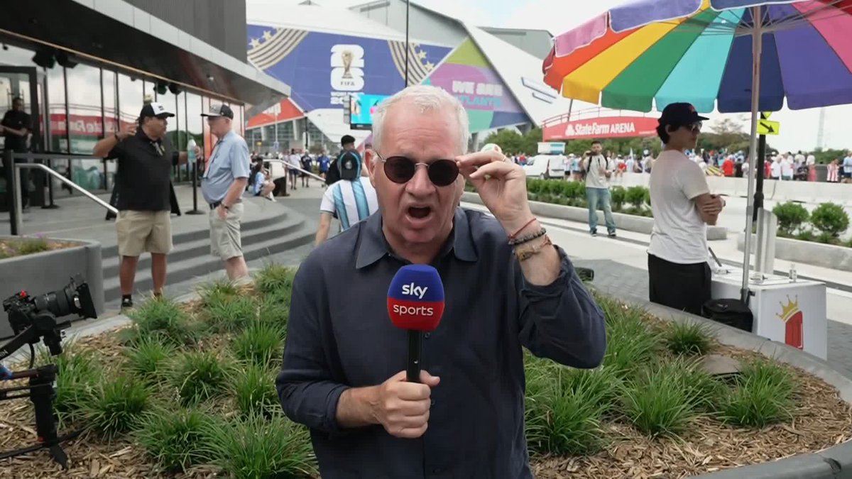 Sky Sports’ Gary Cotterill caught up with some very dedicated England fans ahead of the massive World Cup Semi-Final clash. 🏴󠁧󠁢󠁥󠁮󠁧󠁿🦁