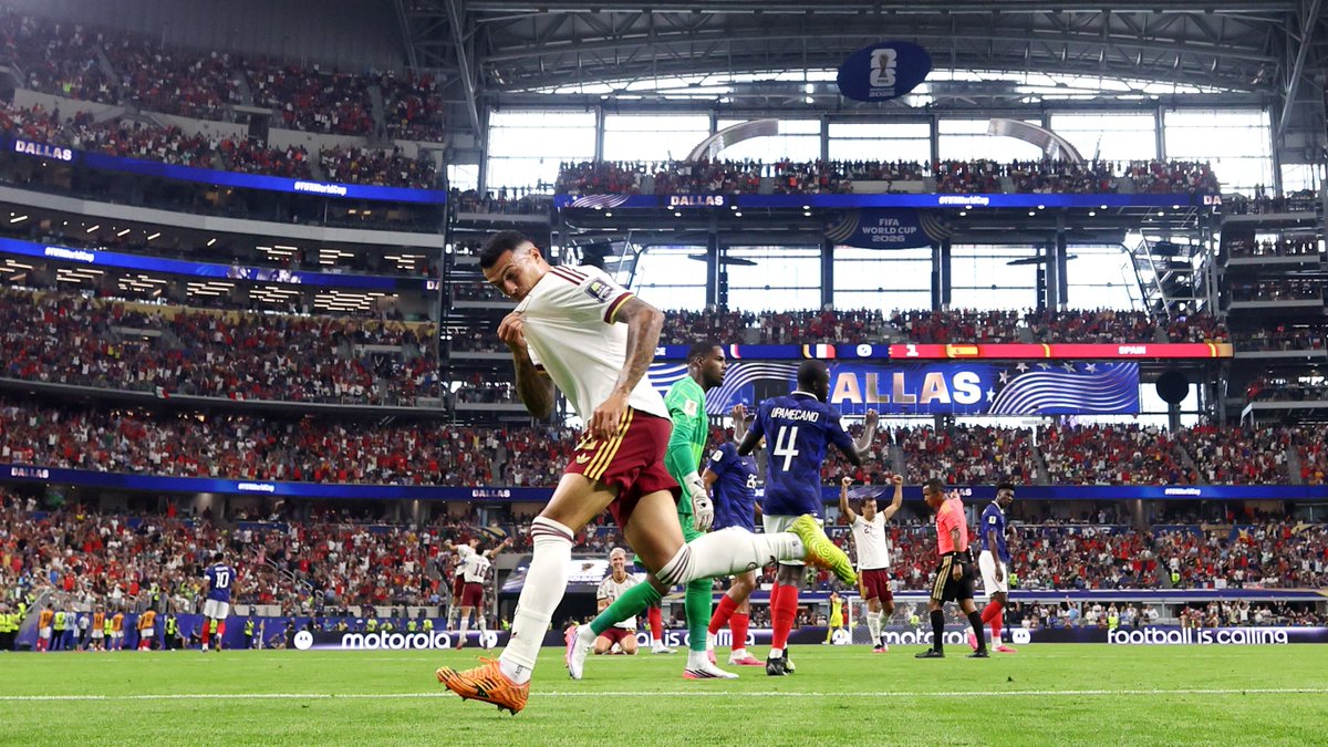 Un MVP muy repartido. Pedro Porro agradece este reconocimiento a su partido y su gran Mundial a sus compañeros, familia y amigos. #VamosEspaña | #CopaMundialFIFA
