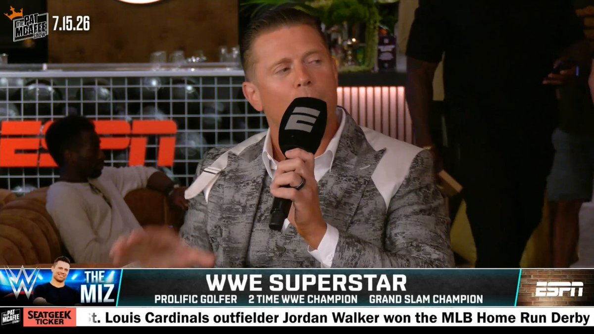 "Come home to Cleveland. Bring us a championship, PLEASE!" The Miz is begging LeBron to come to Cleveland 🤣 (via Pat McAfee)