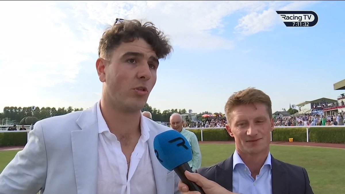 🗣️ "We're just very, very lucky." Great stuff with Denis Hogan & part-owner Charles Shanahan following a special win for Meriden in the Listed Cairn Rouge KillarneyRaces. A trip to Deauville could potentially await...