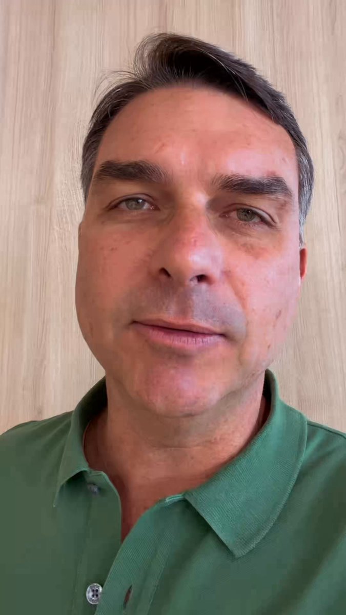Mais uma narrativa pra gente derrubar. Foto eu faço com qualquer pessoa que pedir, só não faço com o Lula! Talkey?!