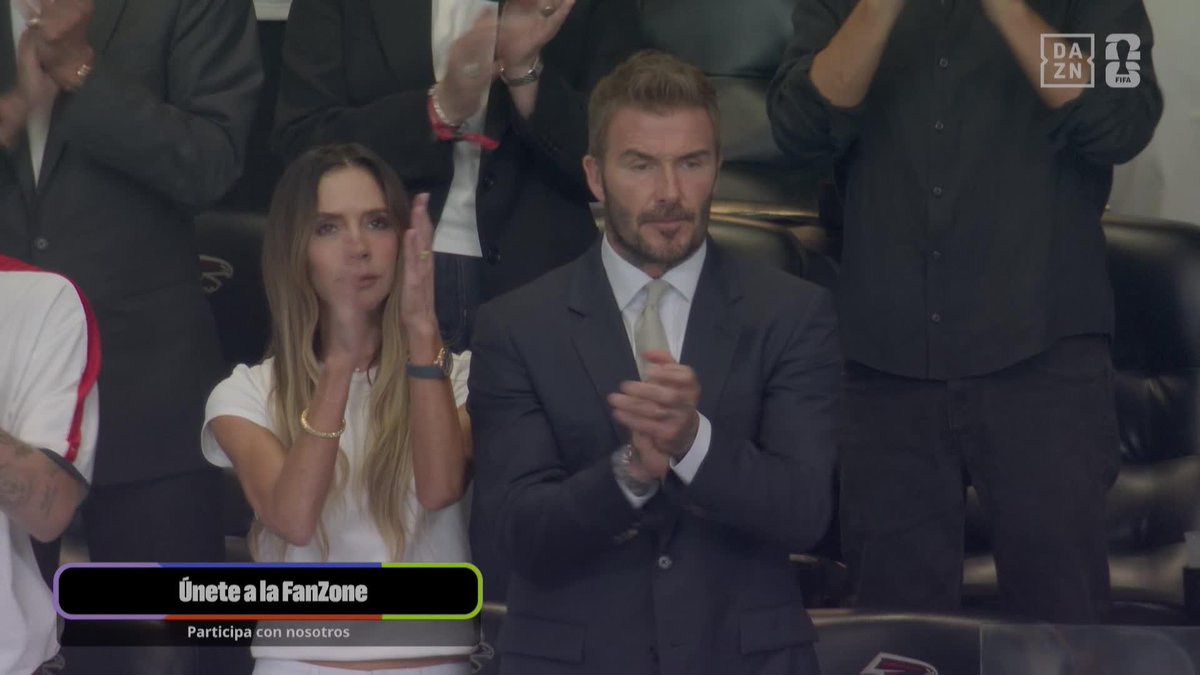 El God Save The King no se ha escuchado porque los aficionados argentinos estaban cantando Es inglés el que no salte. Vergonzoso.