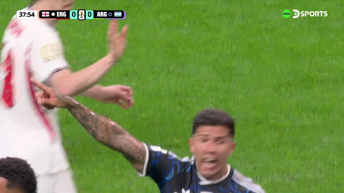 UFFF, QUÉ CERCA ESTA DE ENZO. 😮💨🇦🇷