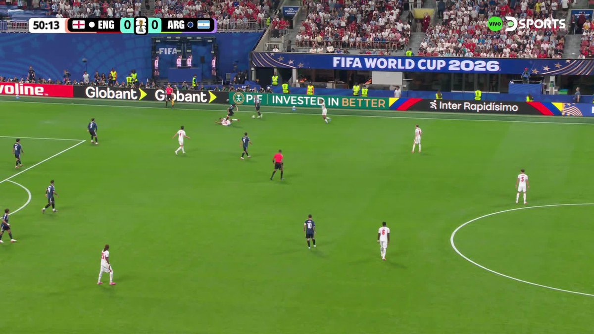 UF, CUTI, QUÉ MANERA DE HACER SUFRIR A LOS HINCHAS Impecable salida del central argentino. #MundialEnDSPORTS #FIFAWorldCup