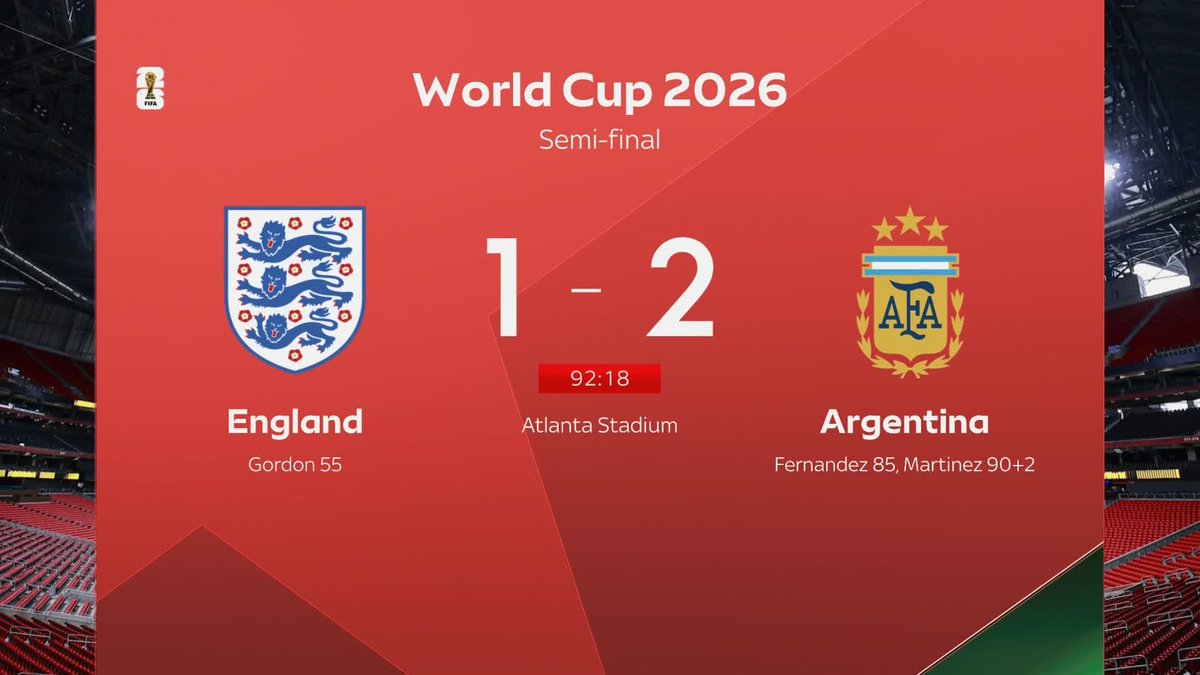 What a turnaround! Argentina take the lead in the 92nd minute! 😮