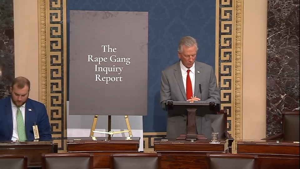 Several members of the UK Parliament EXPOSED how Islamists have been running sex trafficking rings involving nearly 250,000 young girls. It’s absolutely sick. The worst part? The UK government seems to be complicit in the cover-up. WAKE UP AMERICA. If we don’t start calling out the evils of Islam, WE WILL BE NEXT.