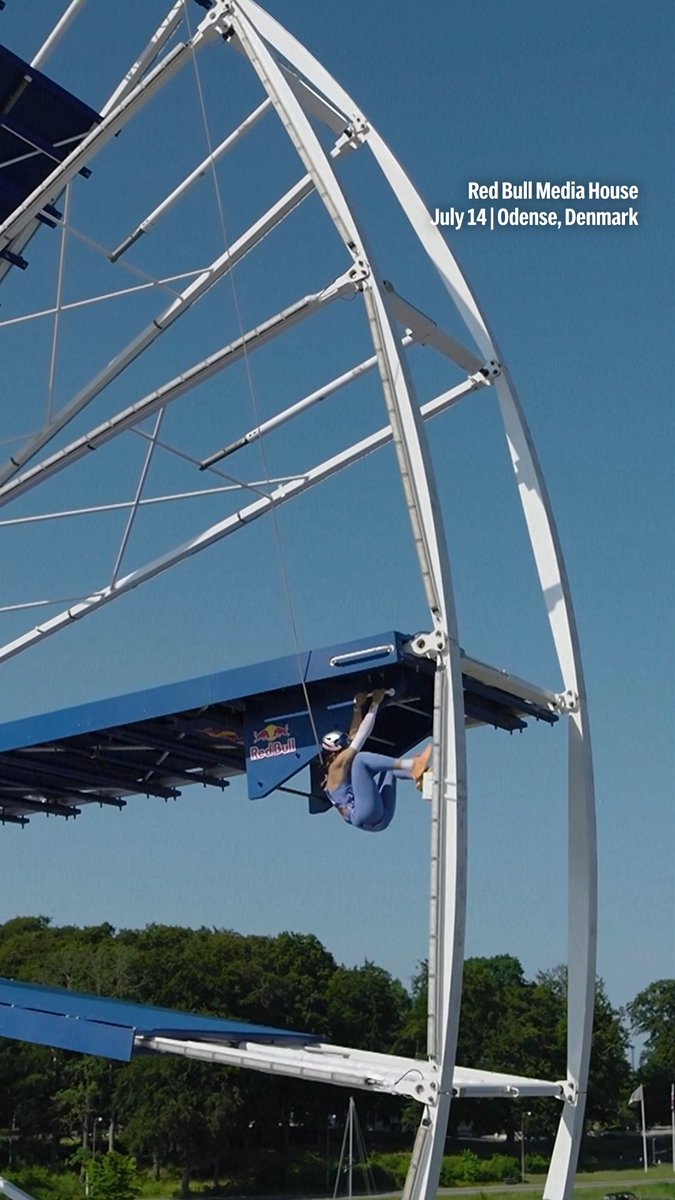 Denmark's Ida Mathilde Steensgaard set a world first on Tuesday, completing an obstacle course inside a 98.5-foot Ferris wheel in the Danish city of Odense. #IdaMathildeSteensgaard