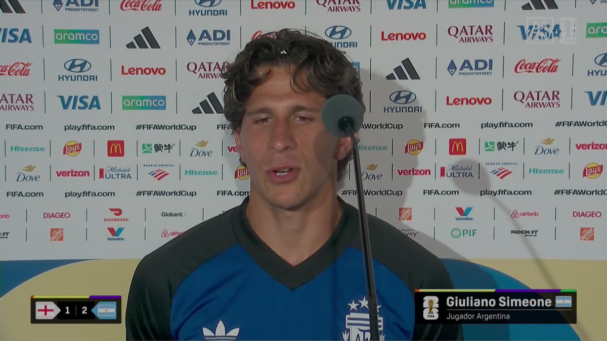 Le pusieron alto el micro a Giuliano ๐๐ #DAZNMundial