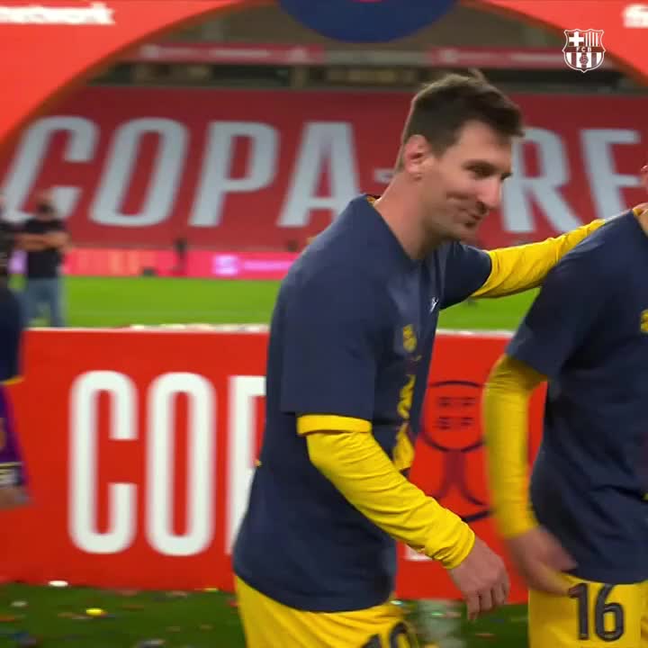 Messi avec les jeunes de la masia dimanche