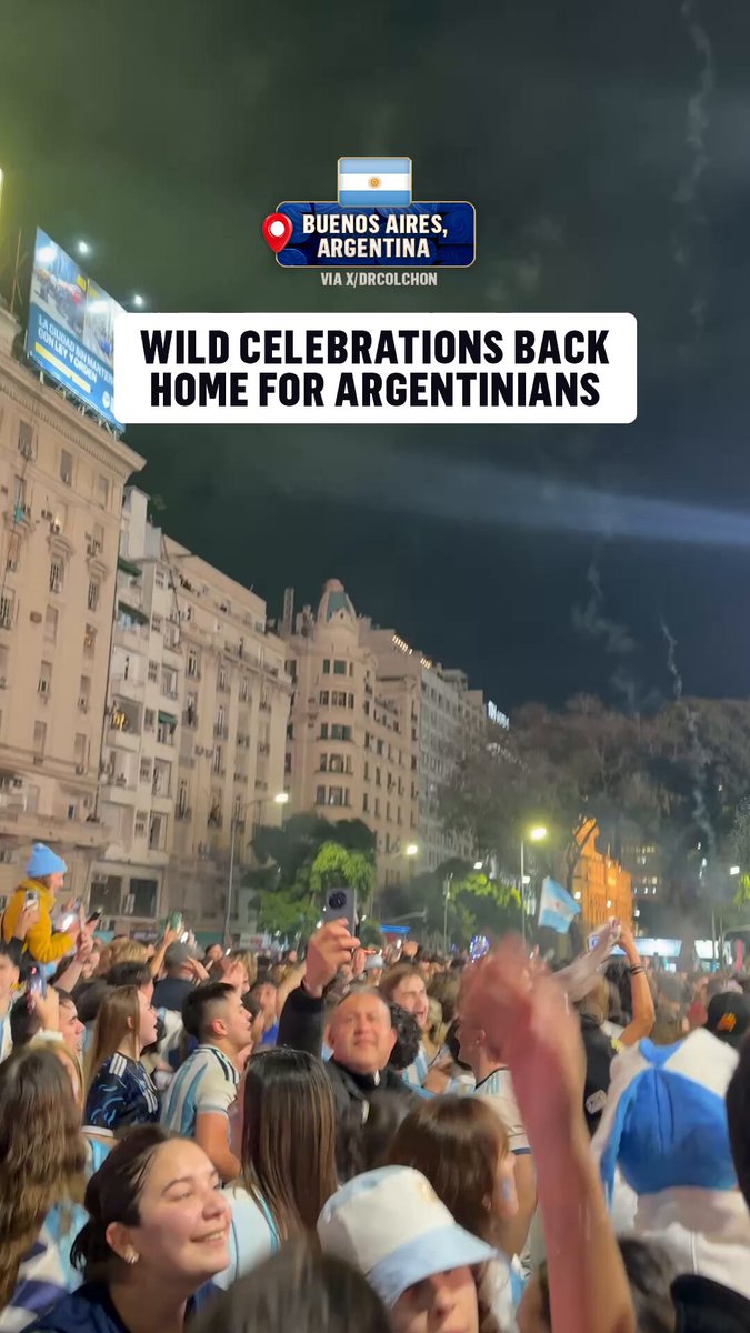 Celebrations are on in Buenos Aires after Argentina reached its second consecutive FIFA World Cup Final 🇦🇷 (Via Dr Colchón)