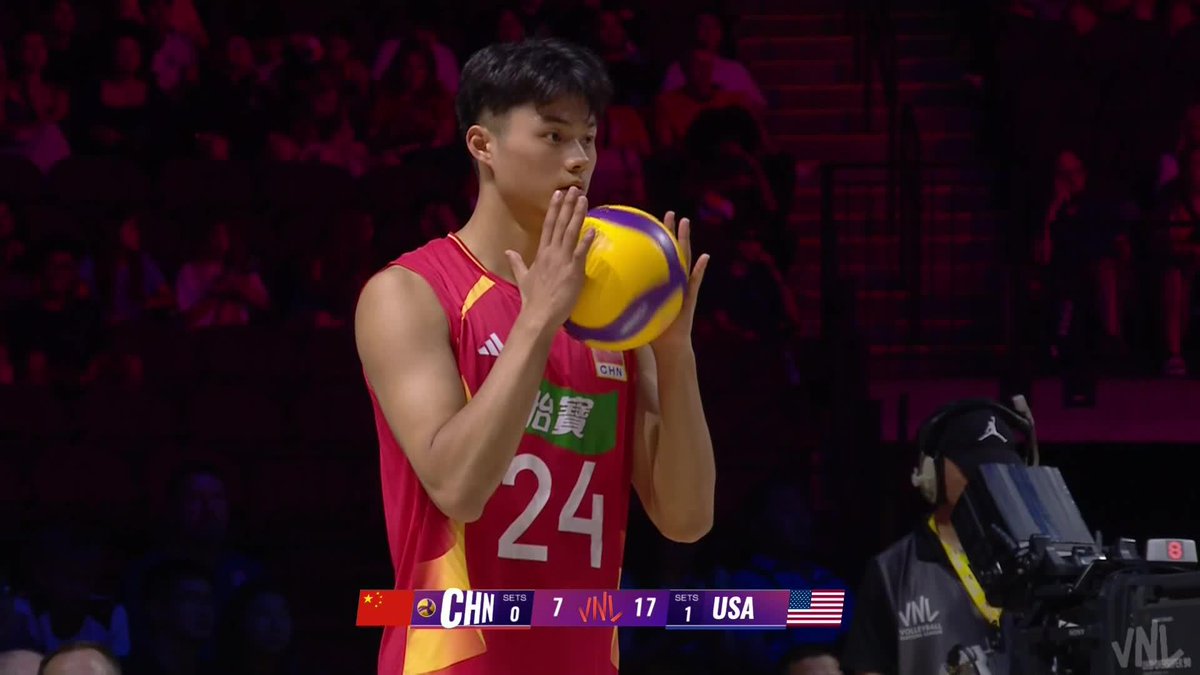 #VNL2026: USA 🇺🇸 DOMINATED SET 2 AND NOW LEAD 2-0 🆚 CHINA 🇨🇳! 📺 LIVE NOW on VBTV: 🏐 #BePartOfTheGame #Volleyball