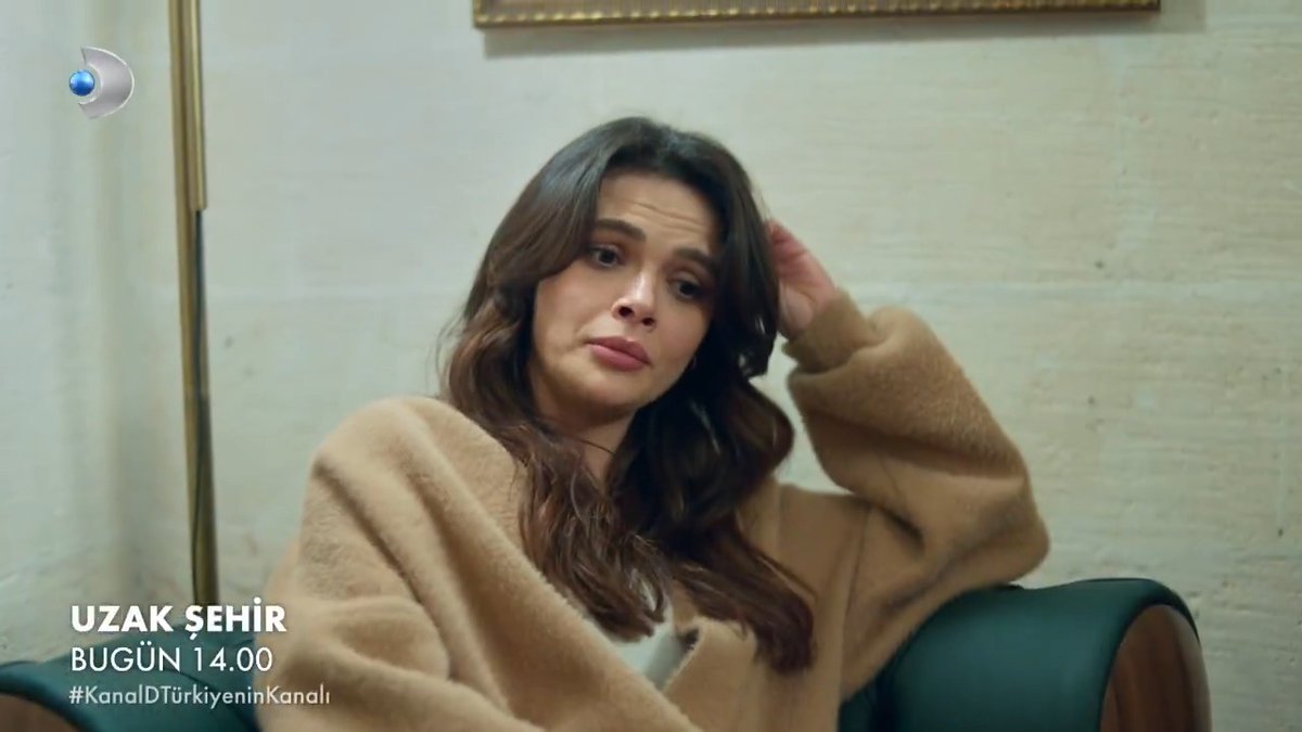 “Seninle evli kaldığım her an inciniyorum!” #UzakŞehir tekrar bölümleriyle hafta içi her gün 14.00'te #KanalD'de!