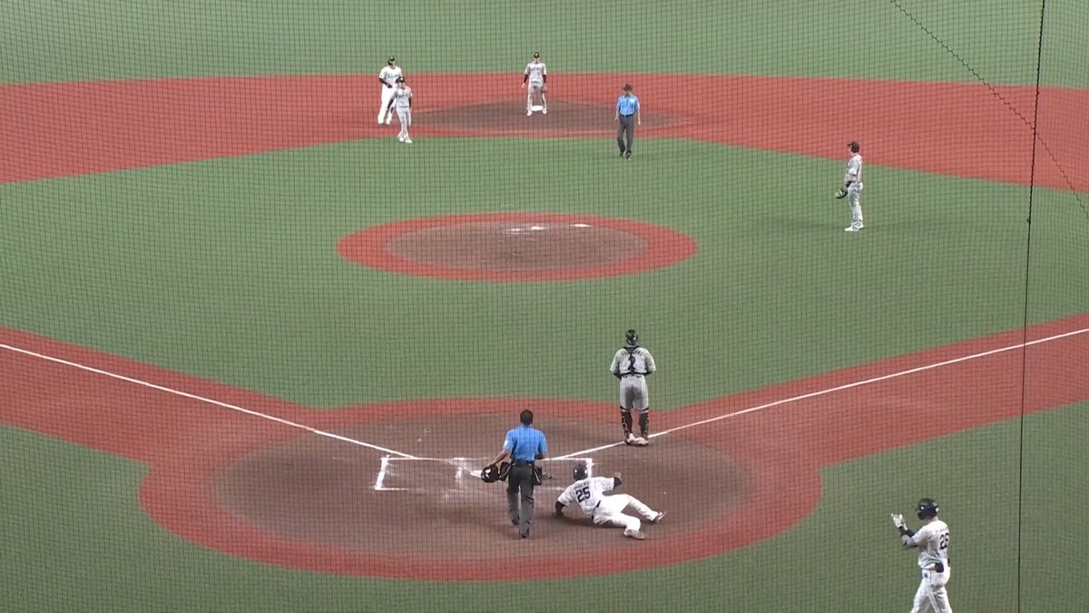 埼玉西武 滝澤夏央 選手の決死のヘッドスライディングで内野安打✨ 続く、小島大河 選手の犠牲フライで同点👏 👇スマホ・テレビで試合観戦!