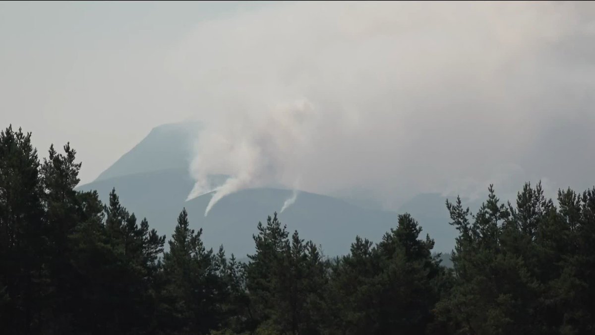 BREAKING: Firefighters are continuing to tackle a wildfire in Cairngorms National Park in Scotland The fire service urged people to avoid the area and said residents in Aviemore, Glenmore and surrounding areas should keep their doors and windows closed due to the smoke.