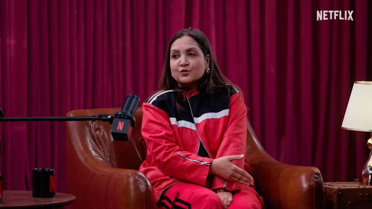 Now she is making fun of poor people. Madhuri Grover: Wealthy people are the ones running the country. Who else is running it? Who is giving jobs to everyone else? Tejasswi: Poor people also help run the country. Madhuri Grover: It's good if poor people help. But do you really think all poor people are running the country? Do you seriously believe that poor people are the ones running the country? No.