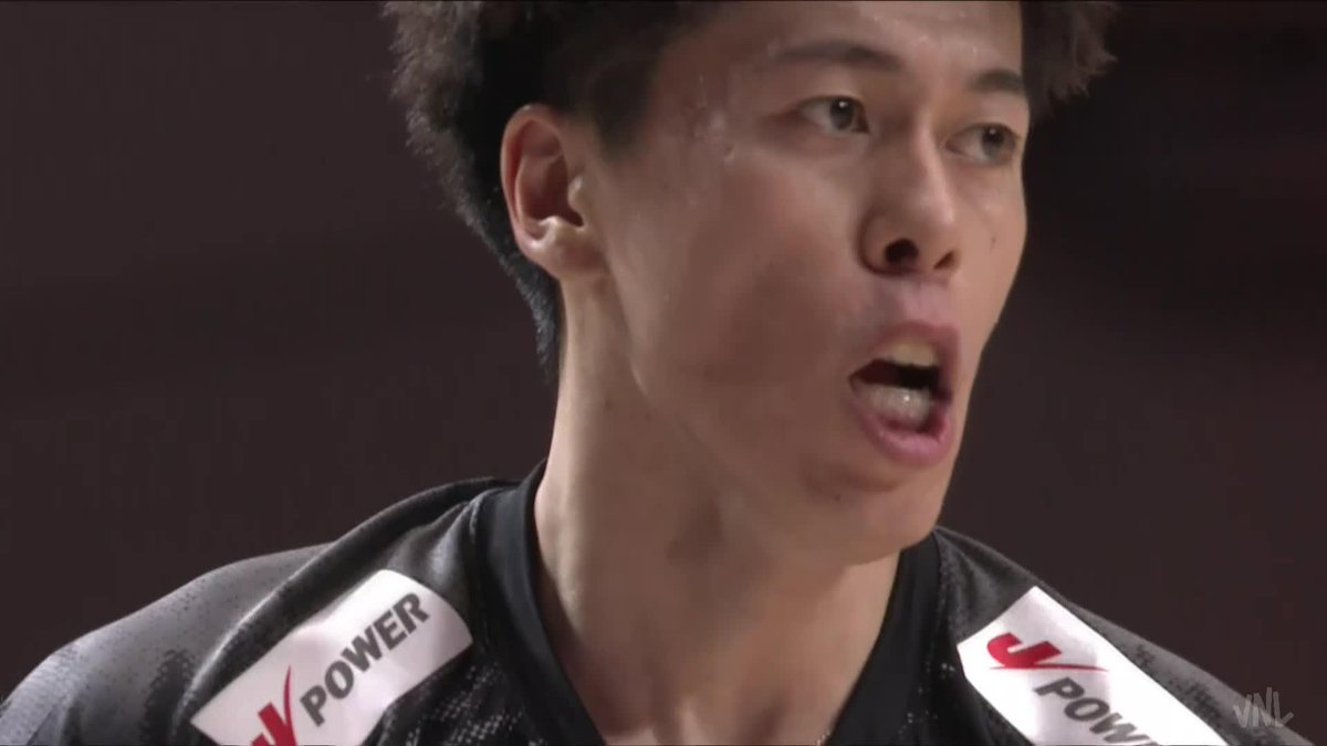 #VNL2026 When Japan needed a hero… Tomohiro Ogawa delivered. 🇯🇵 A clutch dig that pushed Japan to a crucial Set 3 win against Canada. One huge momentum swing. 📺 LIVE NOW on VBTV: 🏐 #BePartOfTheGame #Volleyball