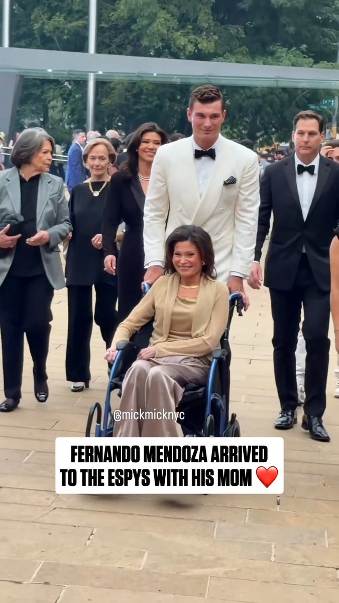 A night out for Fernando Mendoza with his mom at the ESPYS ❤️ (via @mickmicknyc)