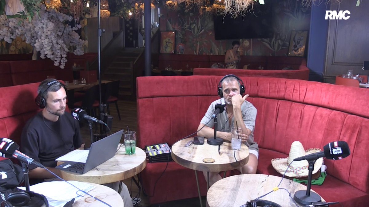 🚨 Jérôme Rothen 🇫🇷 : « DIDIER DESCHAMPS EST RESTÉ TROP LONGTEMPS À LA TÊTE DES BLEUS pour que son bilan soit exceptionnel. 😨 S'il s'était arrêté en 2021, IL L'AURAIT ÉTÉ ! » 🎙️ Rothen s'enflamme