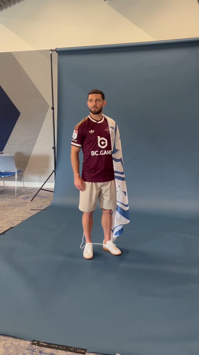 BTS with Conor on signing day 📸