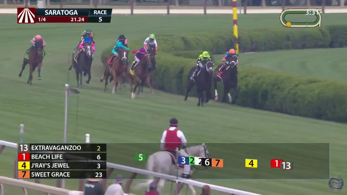 𝗘𝗫𝗧𝗥𝗔𝗩𝗔𝗚𝗔𝗡𝗭𝗢𝗢 who drew into the $115,000 MSW at Saratoga wins by open lengths. Jockey Tyler Gaffalione piloted the daughter of Coolmore America stallion Golden Pal for trainer &amp; father-in-law George Weaver.