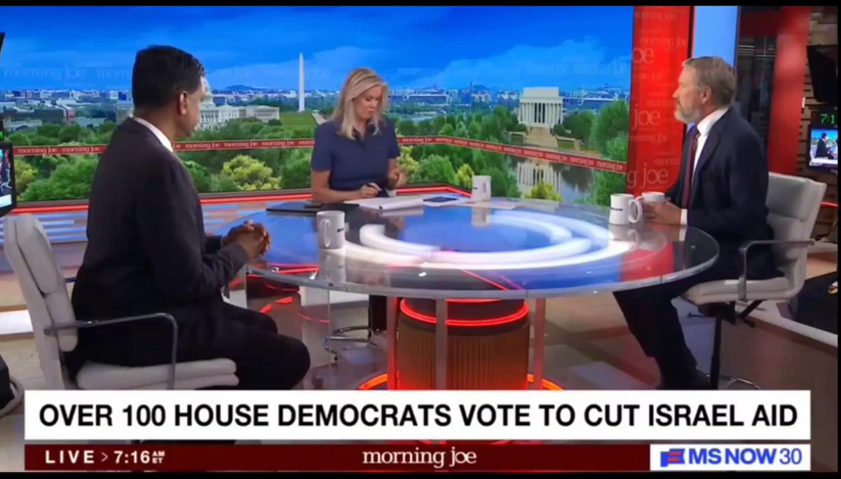 Rep Massie (R-KY) has a very valid question here, why are Trump and his Republican colleagues talking about election fraud when Republicans control both chambers of the House, the presidency and the Supreme Court? #LoserTrumpsElectionLies need to drive us to get out the Vote!🗳️