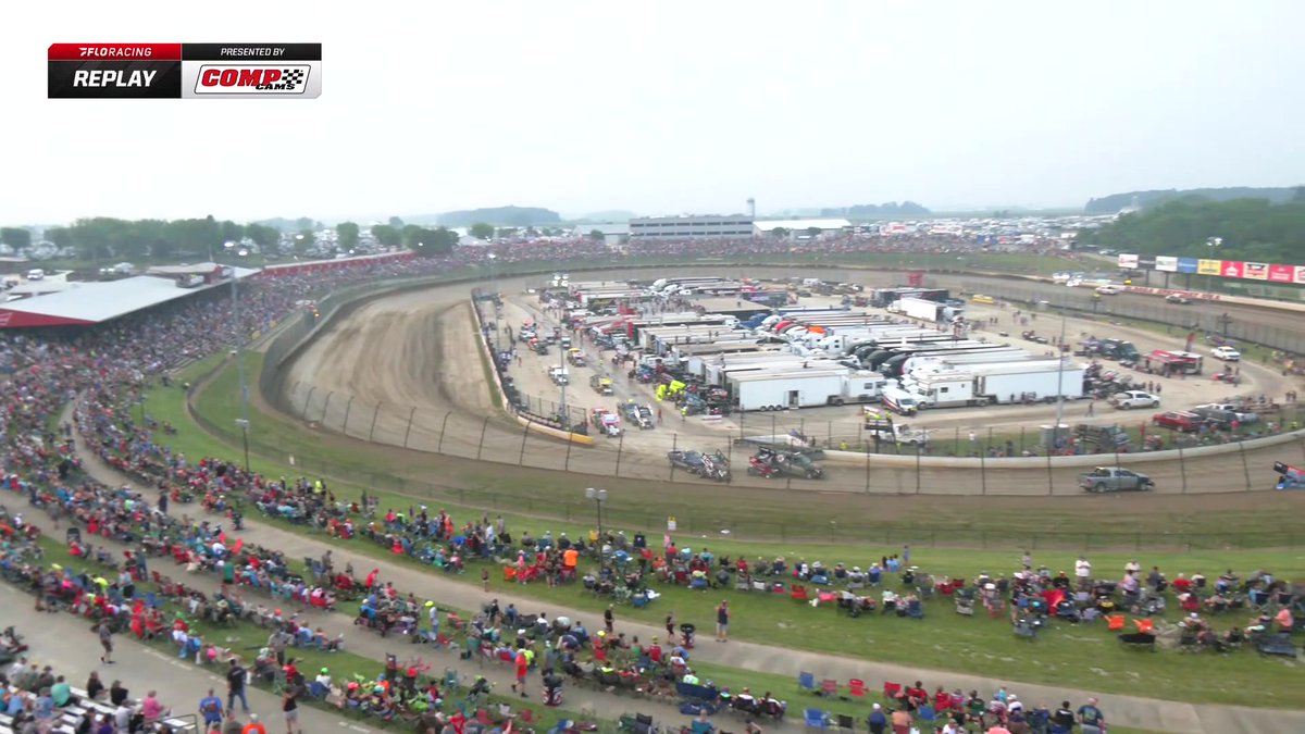 💥 Problems before High Limit Racing B-Main #2 even gets going as a push truck has damaged Cole_Macedo's car! #HighLimitRacing #JokersJackpot ELDORA SPEEDWAY