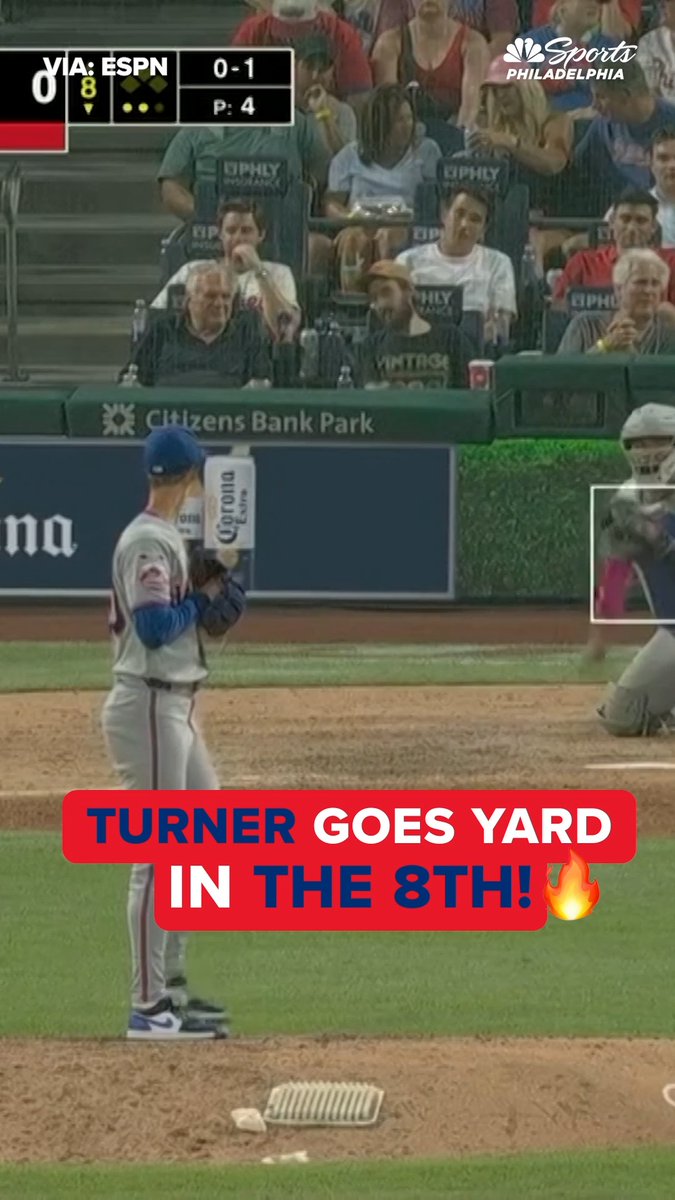 Trea gets the Phils on the board 💪