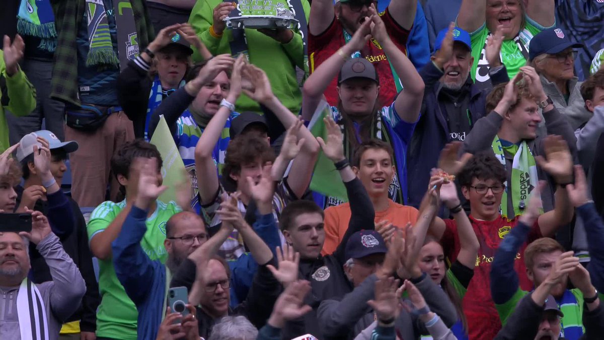 Atmosphere: 💯 It's what Seattle does.