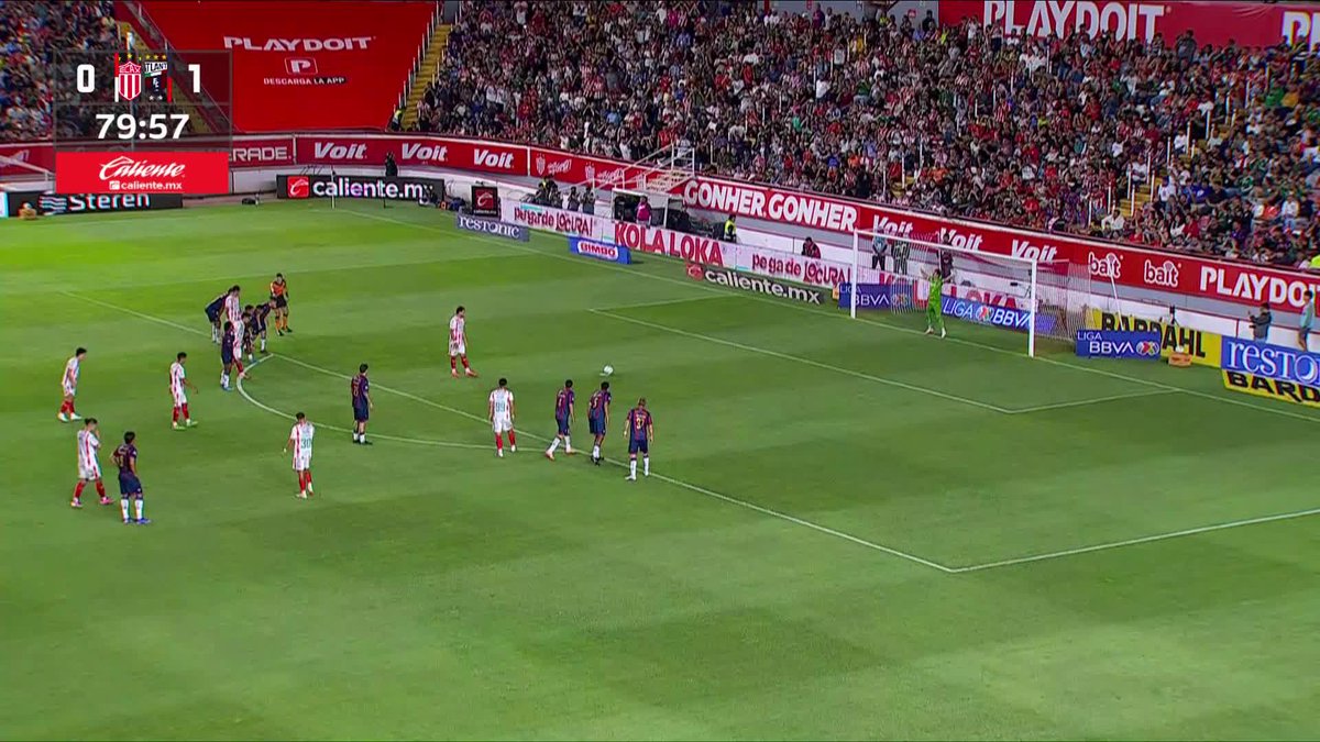 Pasar de ver unas semifinales del mundial a ver cómo sale pieotecnia cuando meten gol en la liga Mx es lo mejor JAJAJAJAJA