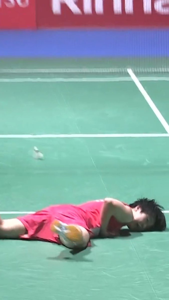 This point deserved a standing ovation. 👏 Follow live action: HSBC Sport #BWFWorldTour #JapanOpen2026