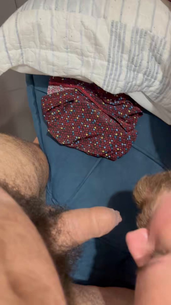 SENTI O CHEIRO DO CACETE UNCUT DO PAIZÃO, ÁRABE DO CACETE NÃO CIRCUNCIDADO, PENTELHUDÃO COM CHEIRÃO DE MACHO ALFA. #BEAR #PIG #UNCUT #INCESTO #PERV PRA VER MEU FILHO FAXINANDO ESSA PICA, ASSINE NESSE LINK 👇🏿🔞
