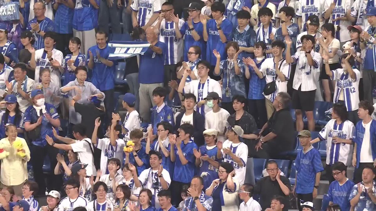 無死2.3塁と追加点のチャンスで ＃宮﨑敏郎 選手が3塁線を抜けるタイムリーツーベースヒットを放ち #佐野恵太 選手と #エンカーナシオン 選手が還り2点を追加🐻🌟🌟 3回裏 DB 3 - 0 S #baystars