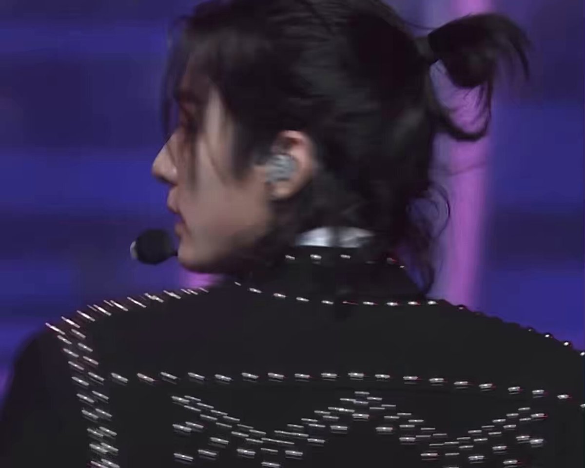 OH DAMN THE NEW LEEHAN PART IN I FEEL GOOD KNOCK ON VOL 2 IN SEOUL #이한 #BOYNEXTDOOR #보이넥스트도어
