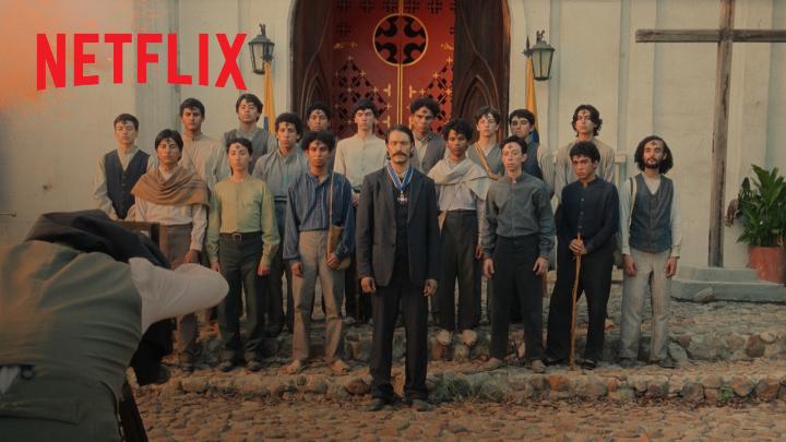 Macondo está cambiando. Nuevos habitantes, su conexión con el mundo y el destino de los Buendía precipitarán la ruina del pueblo. La segunda parte de 'Cien años de soledad' llega a Netflix el 5 de agosto y el gran final el 26 de agosto.