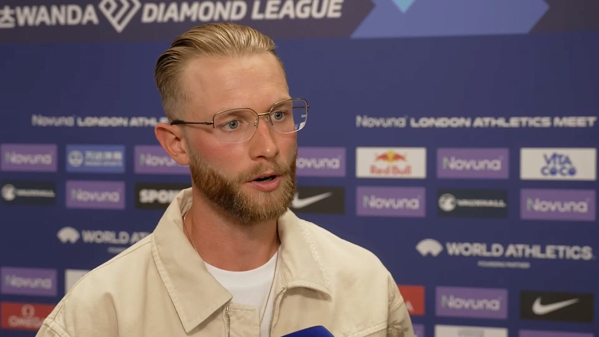 "I'll know pretty early in the race" 🗣️ Josh Kerr discusses the possibility of breaking the Mile World Record which was set back in 1999🥇