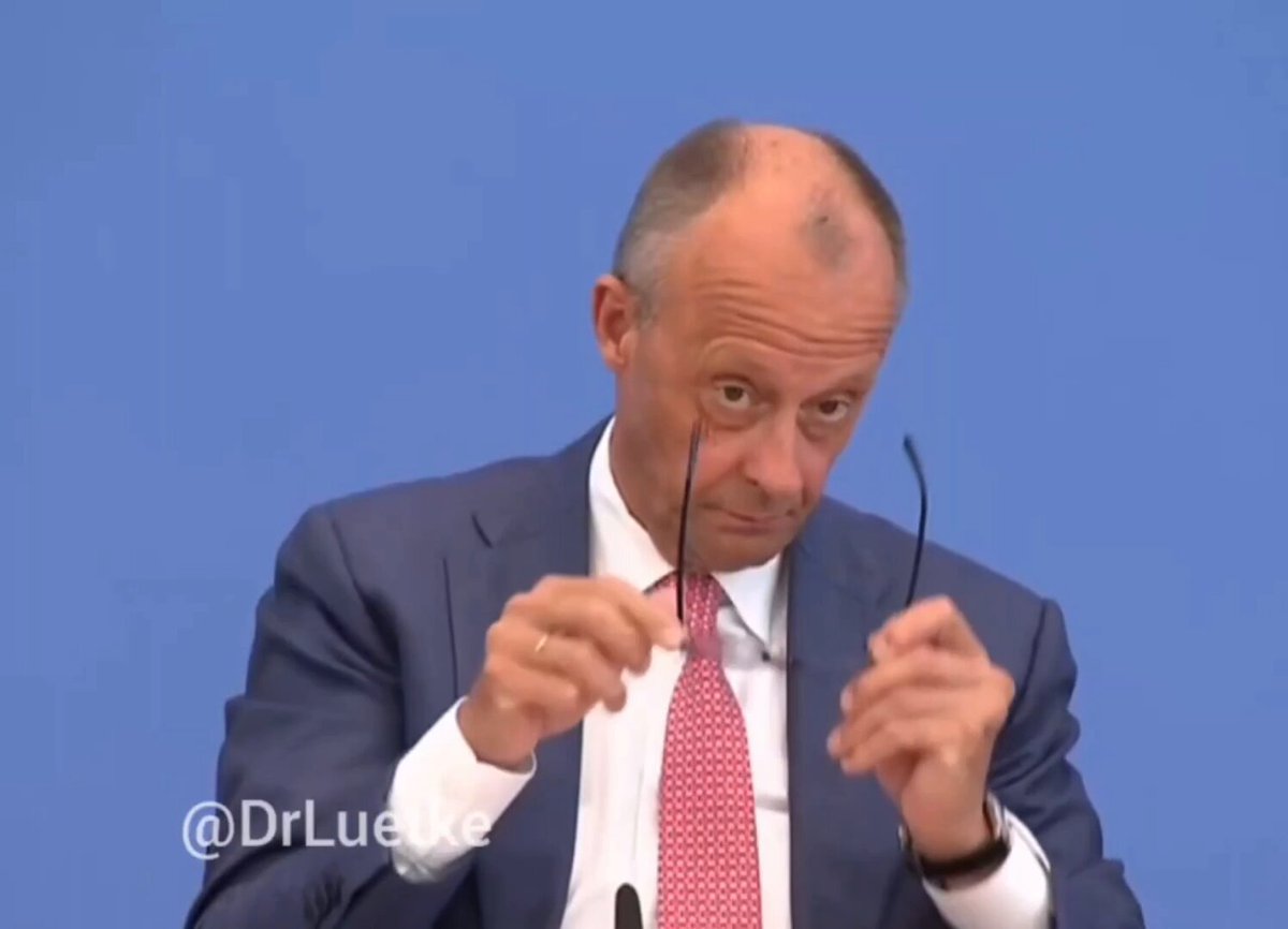 🇩🇪 Friedrich Merz assume ouvertement vouloir bloquer l’AfD même si elle gagne les élections. C’est la preuve que pour les élites, la démocratie n’est acceptable que si elle valide leurs choix. Dès que le peuple penche ailleurs, on l’annule. La caste oligarchique est prête à tout pour se maintenir au pouvoir.