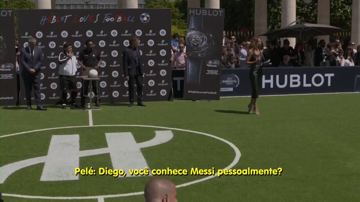 Maradona falando mal do Messi para Pelé. "Ele não tem personalidade para ser um líder" Imagens de 2016: