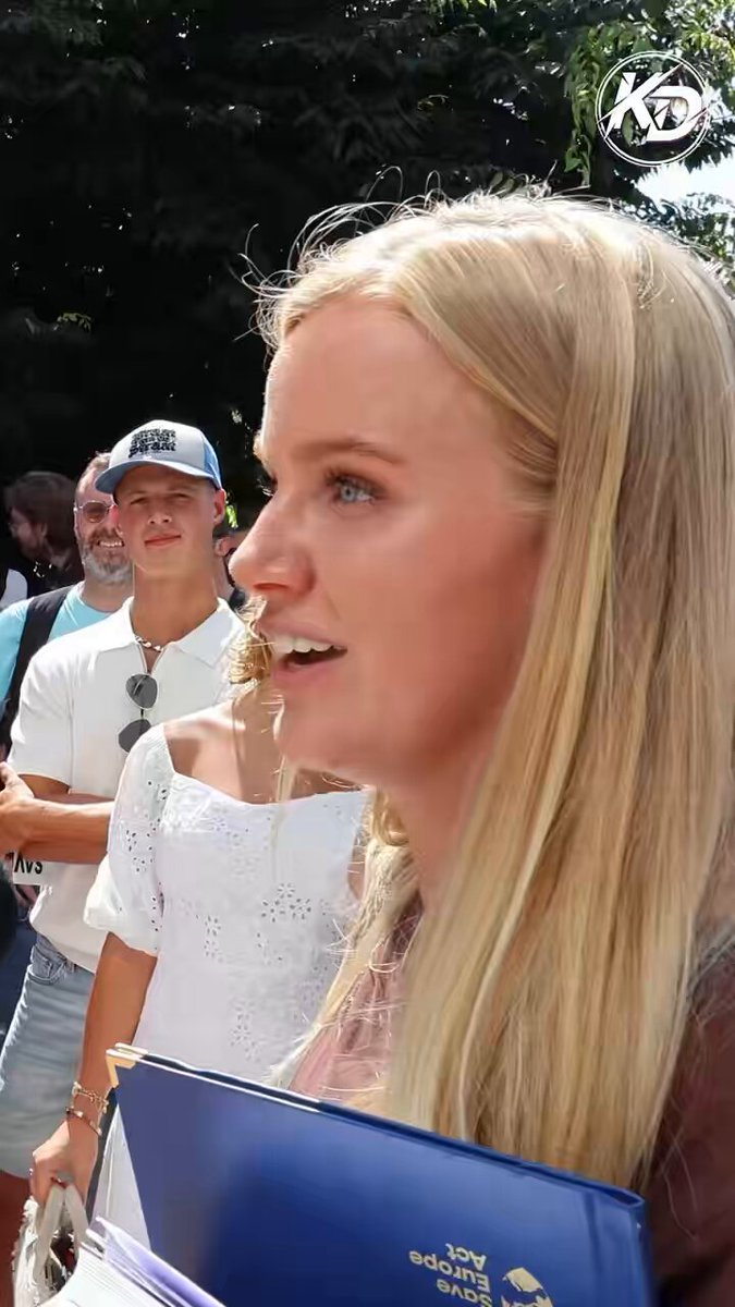 ☎️ Bedreigd worden door Euro parlementariërs zelf omdat 500000 stemmen van mensen worden aangeboden…. En dat kan allemaal maar gewoon bij de EU, maar dat mag natuurlijk alleen als je fan bent van Ursula 👇👇