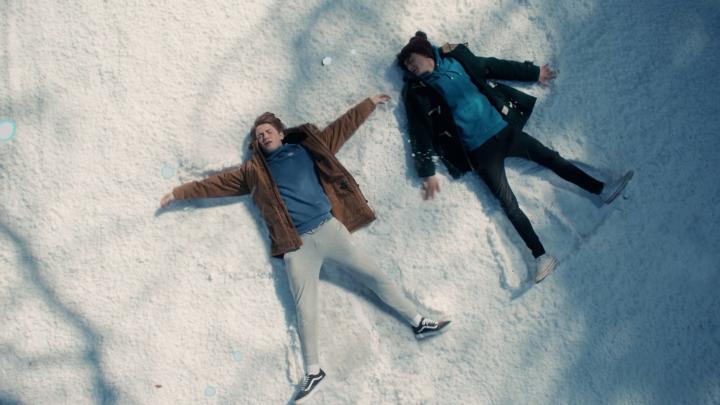 Nick and Charlie in the snow 🩵 Heartstopper Forever is now on Netflix