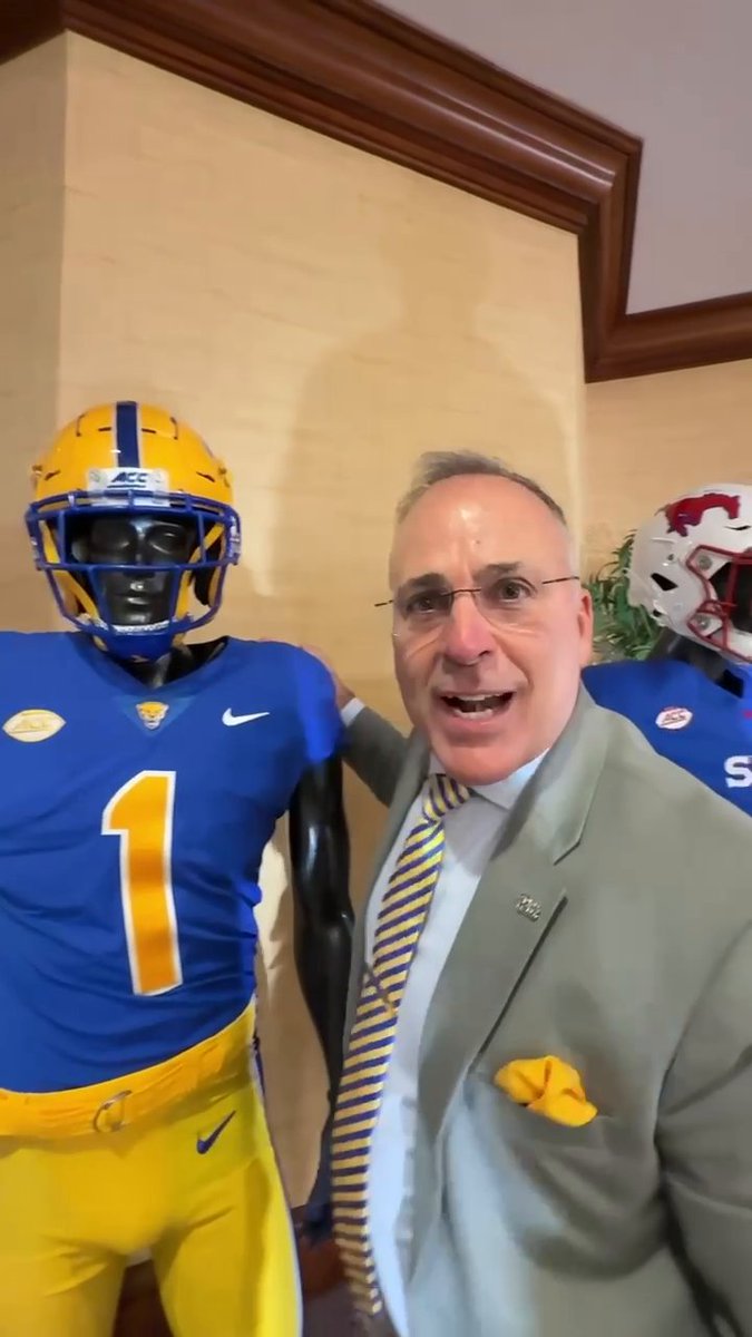 Narduzzi wasn't having it 😂 Pitt Football