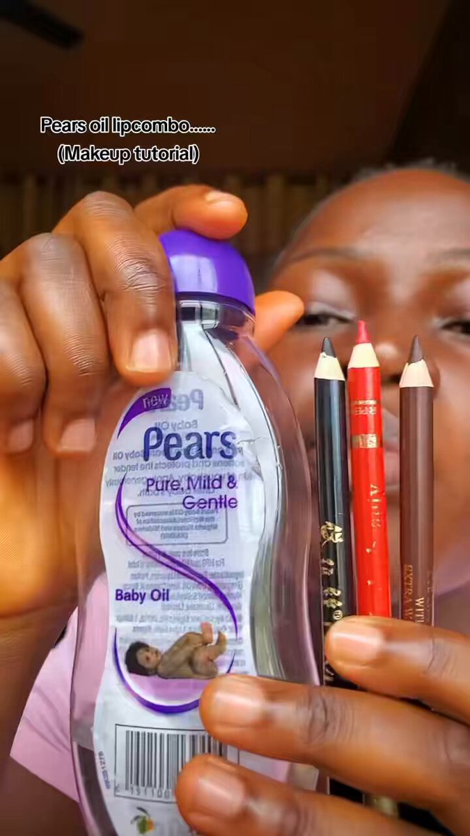 Pears oil as lipgloss ke 🥹😩
