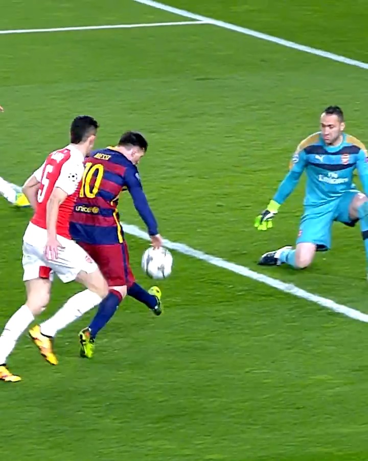 Genius Messi finish 💫 #UCL