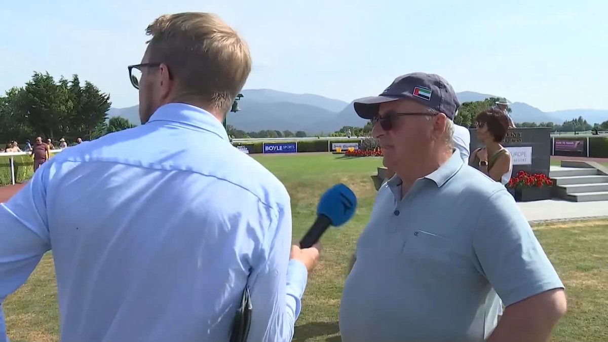 Johnny Ward has been mixing with some big Irish sporting names KillarneyRaces and he's bumped into more after the success of Ladies Well ⬇️