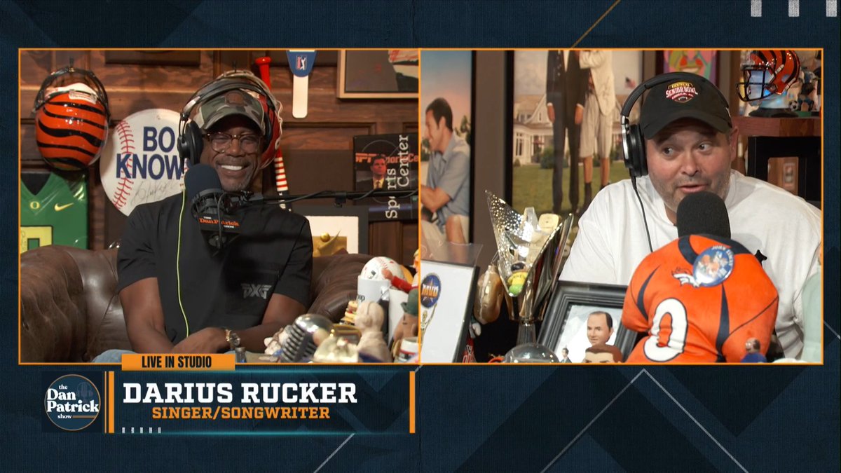 Sit back, relax, and enjoy as Darius Rucker and Todd Fritz perform a duet of, "Never Gonna Give You Up" 🎵