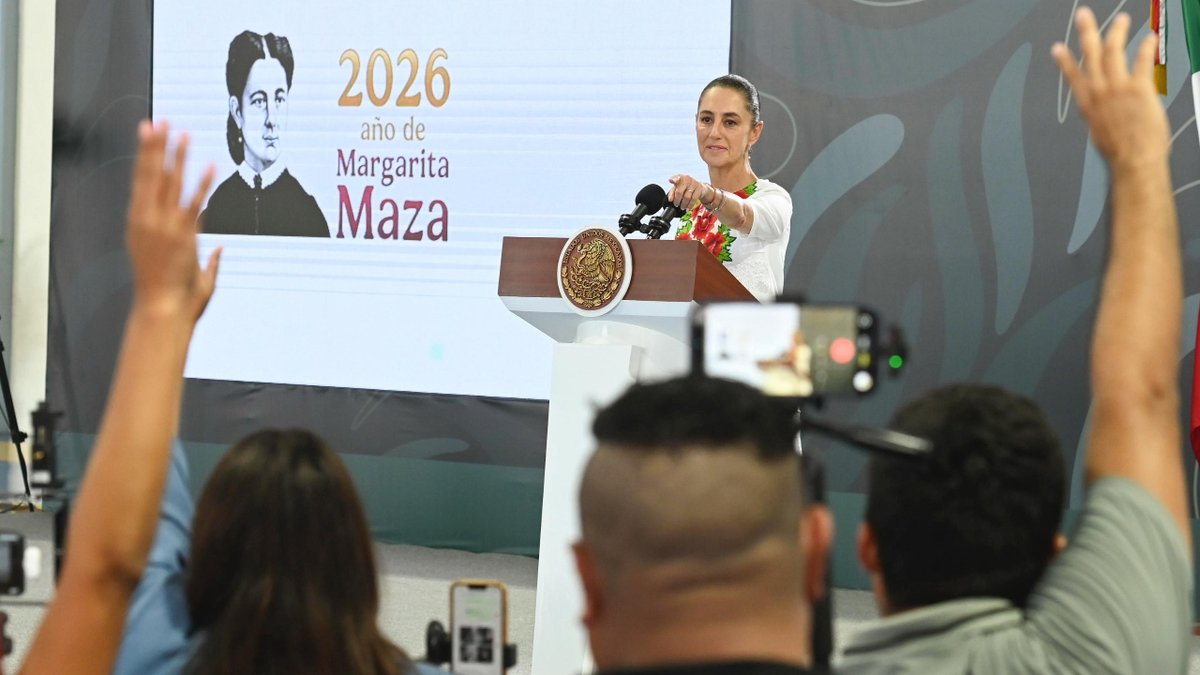 La presidenta Claudia Sheinbaum Pardo indicó que avanza el programa integral de atención al sargazo en Quintana Roo, que incluye compra de barcos adicionales y un centro de reciclaje; ayudará en la producción de energía o materiales para la construcción. La estrategia tiene el propósito de limpiar playas y mantener el color turquesa del mar.